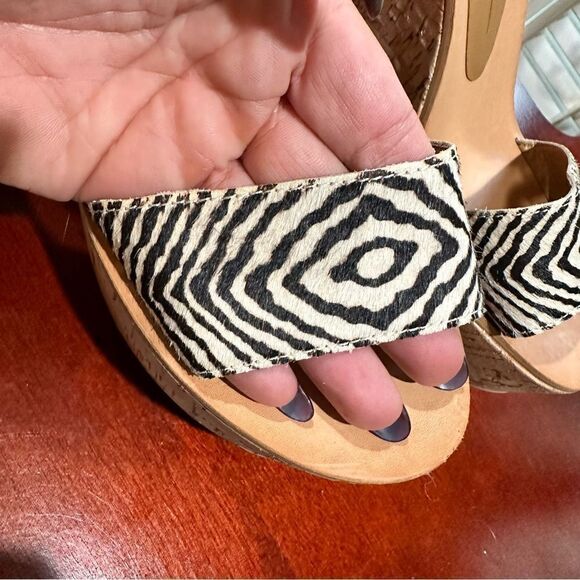 Dolce Vita Randi Wedge Platform Sandals Zebra Printed Calf Hair Size 8 - Picture 9 of 12